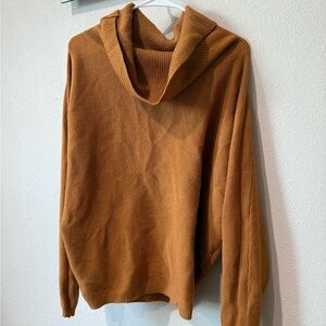 Cyrus Women's Sweater in Warm Brown